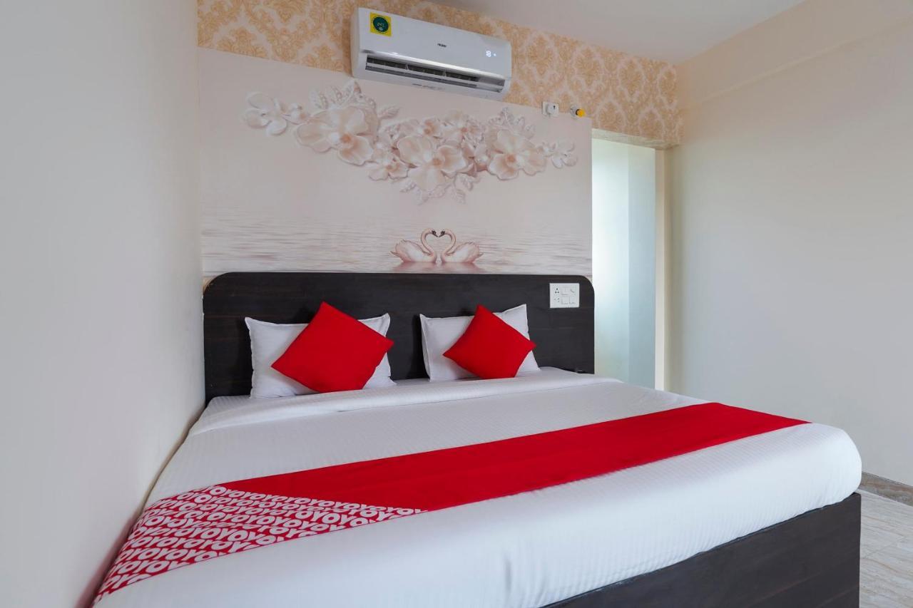 Oyo Flagship 68474 Hotel Viraj Pune Exterior foto