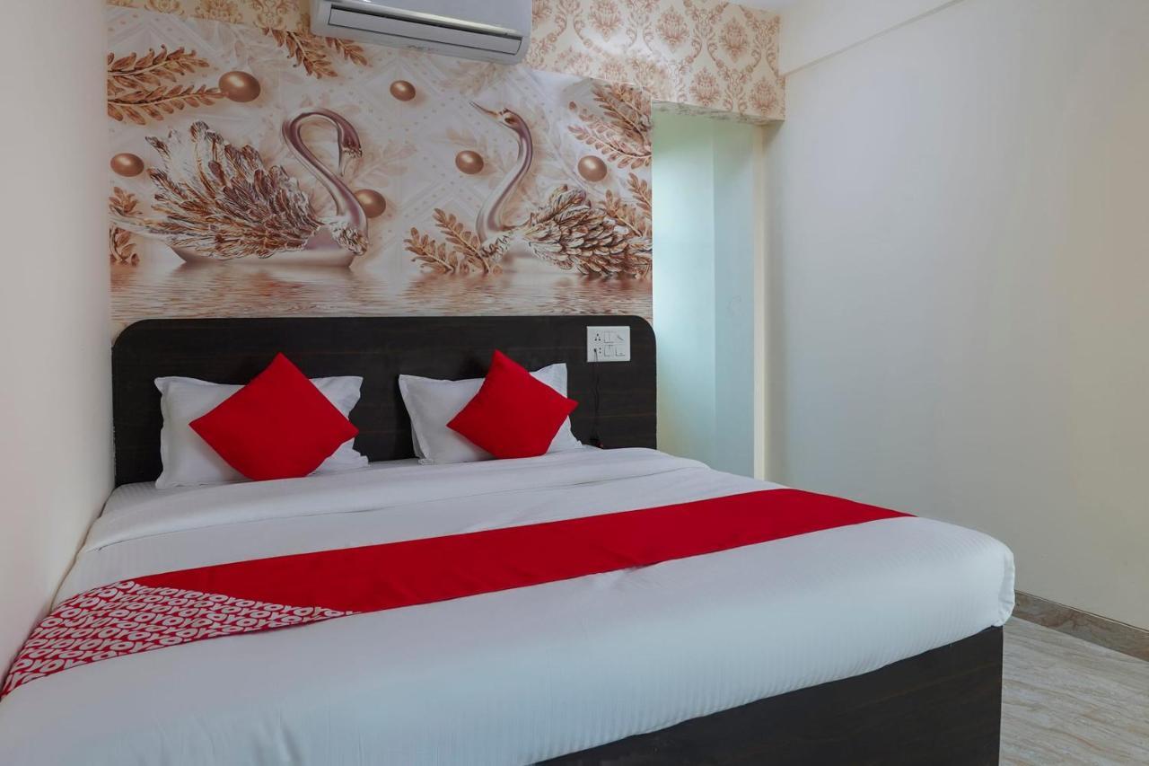 Oyo Flagship 68474 Hotel Viraj Pune Exterior foto