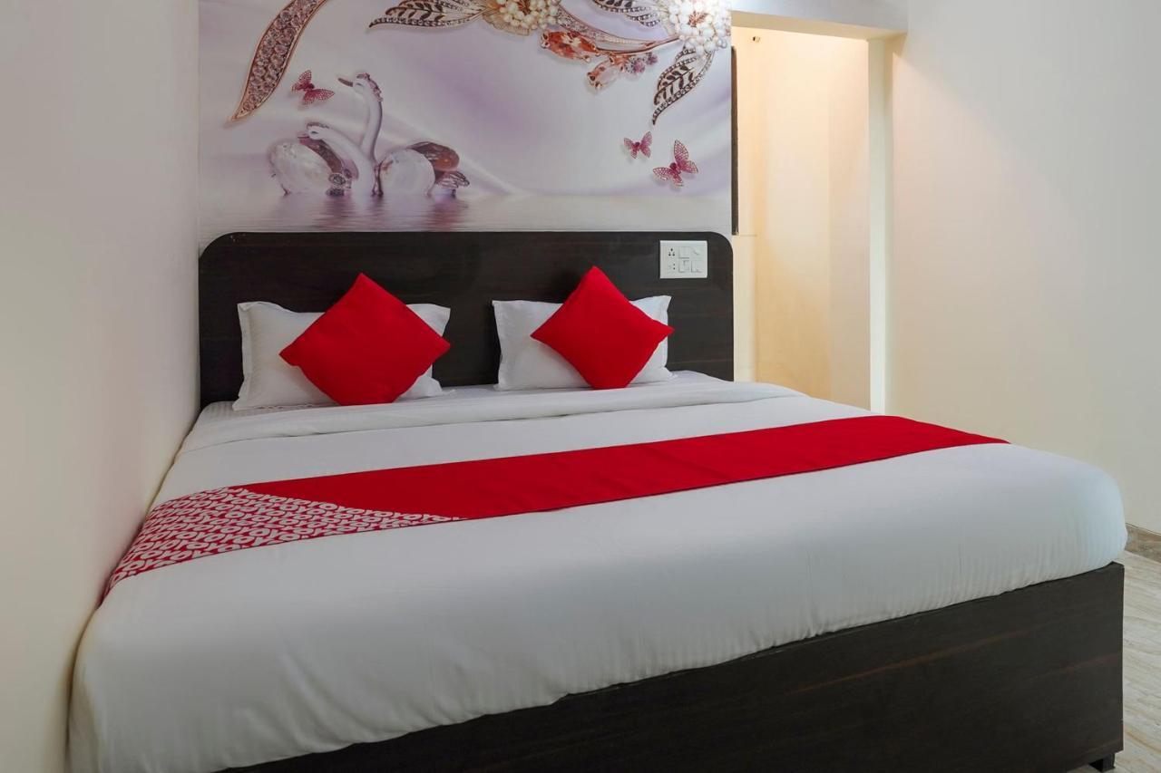 Oyo Flagship 68474 Hotel Viraj Pune Exterior foto